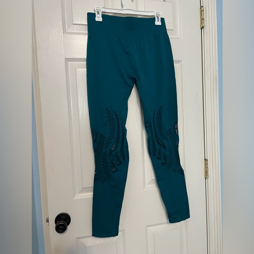 FABLETICS WORKOUT LEGGINGS